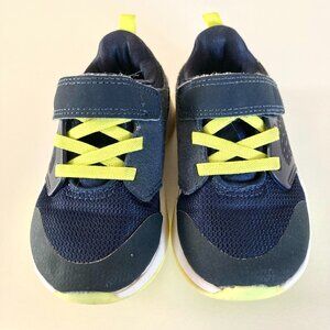 Cat & Jack Ari navy blue sneakers w/hook & loop closure in good condition 8T